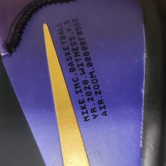 Nike LeBron Witness 5 - Picture 7 of 7